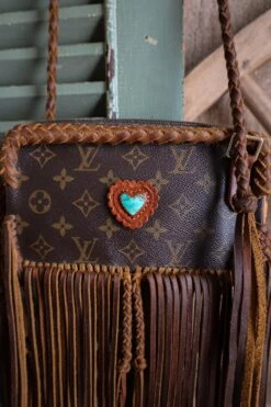 LEATHER AND VODKA MARLY CAMEL FRINGE 20CT KINGMAN TURQUOISE BAG -Johny Clothing Shop 0D6A0032