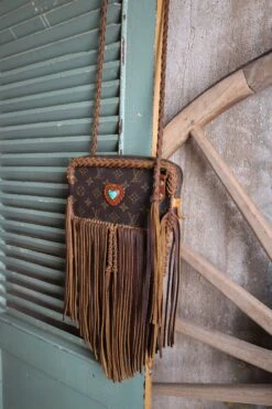 LEATHER AND VODKA MARLY CAMEL FRINGE 20CT KINGMAN TURQUOISE BAG -Johny Clothing Shop 0D6A0034