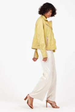 MAURITIUS WOMEN'S SOFIA JACKET- YELLOW -Johny Clothing Shop 20220731 2722 720x ab7badce c957 408c bc16 fd45a635d35a