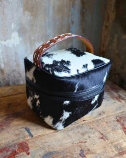 VINTAGE COWGIRL CASES TOILETRY BAG -Johny Clothing Shop 272 9e4edc95 0214 4cb4 b8ba dc47f885e12c