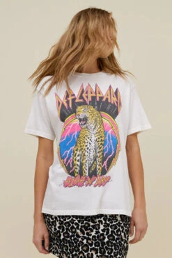 DAYDREAMER DEF LEPPARD HIGH 'N' DRY TEE