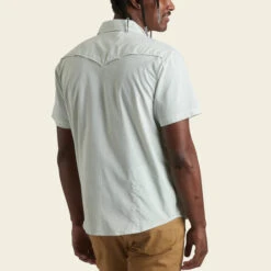 HOWLER MEN'S Open Country Tech Shirt 10 HOWLER MEN'S Open Country Tech Shirt -Johny Clothing Shop S23 SS Shirts Open Country Pecos Stripe Dove Back c42ea926 e5fe 4108 83ce 4b970e9e2c0e