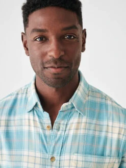 FAHERTY THE ALL TIME SHIRT -Johny Clothing Shop SP23 faherty mens MWS2325 WPR MOVEMENT FEATHERWEIGHT TWILL WESTPORT PLAID detail 1 1000x de9b05d2 86f1 40f3 81aa 6cdad29564ad