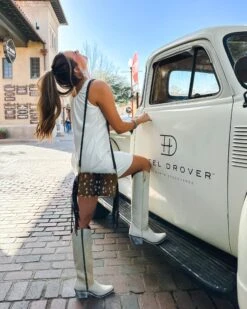 AXIS WITH FRINGE PURSE -Johny Clothing Shop image 86cb26bd d28a 4d39 af30 bfc4c462776b